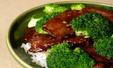 Hovězí maso s brokolicí na čínský způsob